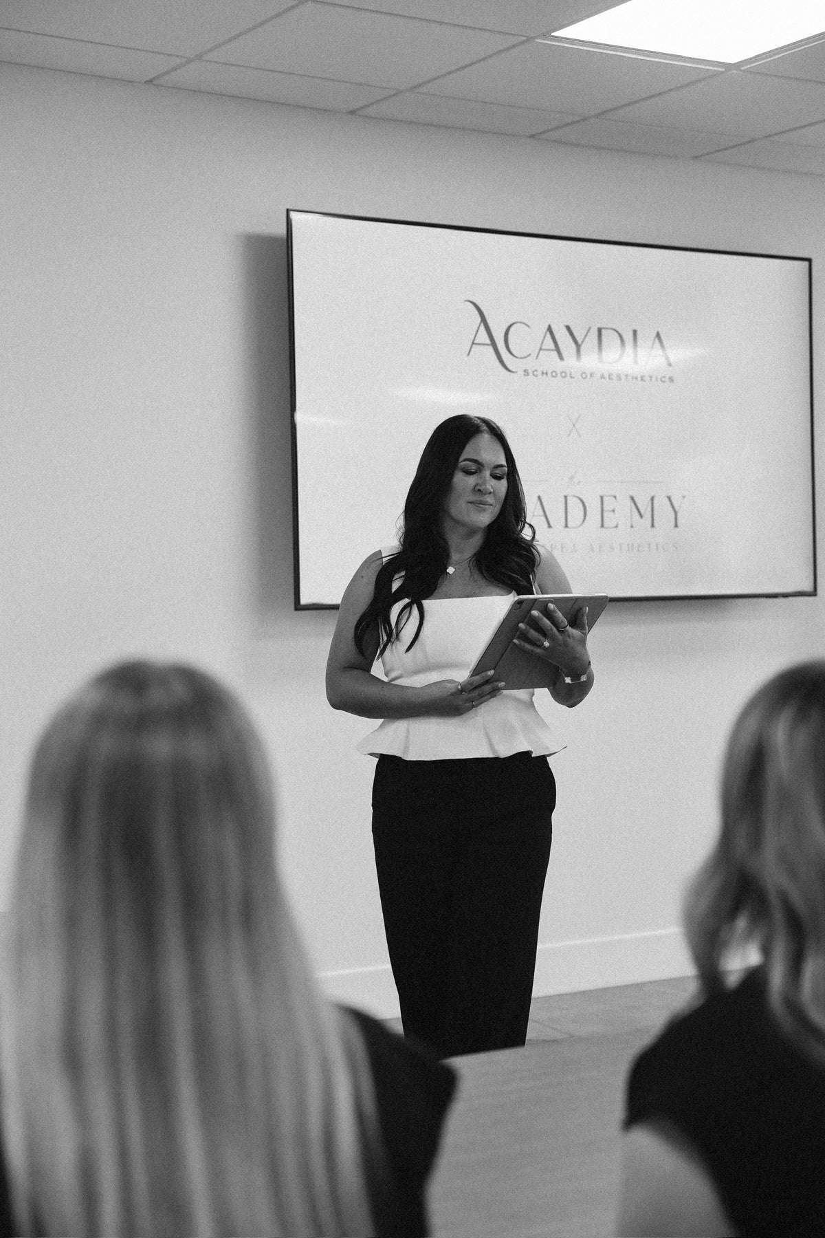 ACAYDIA | Beginner Fine Line Tattoo Training